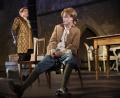 Archivbild: Tobias Schwarzmeier
„Amadeus“ mit Rupert Grünbauer (links) als Antonio Salieri und Julian Struck als Mozart war der Renner der letztjährigen Burgfestspiele.