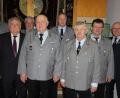 Bild: kro
Das neue Vorstandsteam der Krieger- und Soldatenkameradschaft Wondreb (von links): Wolfgang Gradl, Zweiter Bürgermeister Peter Gold, Harald Hopf, Vorsitzender Josef Meisl, Markus Siller, Peter Friedrich, Hubert Müller und Kreisvorsitzender Ferdinand Lienerth.