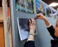 Bild: exb
Mathilde Barbotin trifft noch letzte Vorbereitungen für ihre Ausstellung.