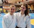 Bild: exb
Anna Schneider (rechts) und Sarah Spitzhirn (links) von der Judoabteilung des 1. FC Schwarzenfeld gingen bei Bayerischen Meisterschaften der U-18-Judoka an den Start.
