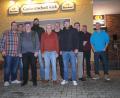 Bild: fvo
Thomas Troidl (links) führt auch in den nächsten drei Jahren den Stammtisch. Neu dabei: Thomas Feiler (Vierter von rechts) und Matthias Bergler (Dritter von rechts).