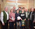 Bild: bnr
Der Geflügelzuchtverein Pfreimd zeichnete seine Meister mit Pokalen und Bändern aus (von links): Vorsitzender Hans Kiener, Maria Schreier, Hermann Wegerer, Simon Strasser, Thomas Zwack, Jonas Kiener, Michael Paulus, Ehrenvorsitzender Alois Biehler, Vereinsmeister Georg Mutzbauer und Dritter Bürgermeister Hubert Betz.