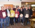 Bild: fjo
Ehrenamtsbeauftragter Reinhold Strobl zeichnet Karl Brenner, Peter Steckermeier, Josef Hierold, Maria Meixensperger, Thomas Wild, Anna Strobl, Hans Stephan, Margit Kirzinger und Diana Stephan (von links) aus.