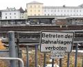 Bild: Gabi Schönberger
Für die Bürger führt noch kein direkter Weg vom Lerchenfeld hinüber zum Bahnhof. Die SPD will das ändern.