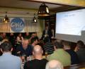 Bild: sne
Ewald Plößner stellt beim Bürgergespräch im Gasthaus "Zur Mauth" seine Kernanliegen vor und präsentiert zusammen mit den Gemeinderatskandidaten das Wahlprogramm.
