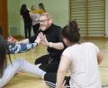 Bild: Gabi Schönberger
Die Sechstklässler der Pestalozzi-Mittelschule in Weiden besuchen einen Workshop des Tanzpädagogen Alan Brooks. Dabei lernen sie nicht nur coole Tanzmoves, sondern auch Wichtiges für ihr ganzes Leben: Selbstbewusstsein.