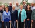 Bild: R. Kreuzer
Eine langjährige harmonische Gemeinschaft ehrt seine Mitglieder: Dominik Wenisch, Pfarrer Alfons Forster, Rita Hößler, Gabi Preißer, Anneliese Kick, Josef Frimberger, Helga Griebel, Peter Hoffmann, Gertrud Feiner, Vorsitzender Andreas Hammer, Veronika Ries, Josef Kellner, Peter Schulze, Dietmar Wagner.