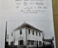 Repro: jml
Soll mit der Platzgestaltung im Ortskern von Kohlberg an den 1864 in diesem Haus geborenen Musikprofessor Anton Beer-Walbrunn (oben rechts) erinnert werden oder nicht? Diese Frage müssen die Markträte in nächster Zeit beantworten.