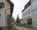 Bild: Gabi Schönberger
Mit Hilfe eines Investorenmodells will Landrat Andreas Meier Bleikristall-Brachen, wie hier das Hofbauer-Gelände in Altenstadt/WN, Kommunen zur Entwicklung zugänglich machen.