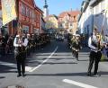 Archivbild: sne
Beim Faschingszug 2019 zog ein langer Gaudiwurm durch den Ort. Heuer machen die Narren am 16. Februar die Pressather Straßen unsicher.