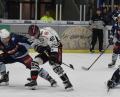 Bild: gb
Für die Blue Devils (Szene aus dem letzten Heimspiel gegen Rosenheim, 5:2) zählen am Wochenende nur sechs Zähler, um im Rennen um die Play-off-Plätze zu bleiben. Die auf Rang neun liegenden Weidener treffen zwei Mal auf den Tabellenzehnten EV Lindau.