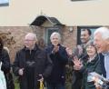 Bild: lhc
Zusammen mit seiner Frau Ulrike und ehemaligen Kollegen hört der ehemalige Realschulrektor Walter Schraml (rechts) den musikalischen Grüßen zu seinem 80. Geburtstag zu.