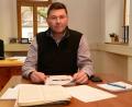 Bild: bey
"Ich bin dagegen, dass Panik gemacht wird", sagt Bürgermeister Rainer Rewitzer zu Äußerungen, die Stadt sei beim Umgang mit asbesthaltigem Material leichtfertig und unvorsichtig gewesen.