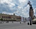 Bild: bz
Mit 40 000 Quadratmetern ist der Hauptmarkt in Krakau der größte mittelalterliche Platz Europas. Hier trifft sich, wer sehen oder gesehen werden will.