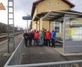 Bild: gsh
Die SPD-Stadtratsfraktion und ihre -kandidaten fordern von der Bayerischen Eisenbahngesellschaft eine Aufwertung des Rosenberger Bahnhofes.
