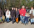 Bild: Hirsch
Mitglieder der ÖDP, des LBV und der Baumfreunde machten sich ein Bild vor Ort und lehnen die Ansiedlung eines Gewerbegebietes in der Nähe des Naturschutzgebietes "Hirtlohweiher" an der Steinberger Straße ab.