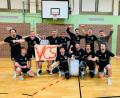 Bild: exb
Die erste Herrenmannschaft des VC Schwandorf steigt in die Landesliga auf.