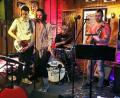 Bild: lst
„Voice & Chords“ überzeugen bei ihrem Gig im Rothenstädter Rockmusikclub „Salute“.
