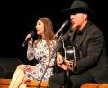 Bild: stg
Roman Hofbauer und Marina Jay gaben ein stimmiges Bild als Johnny Cash und June Carter ab