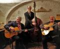 Bild: twi
Das Trio „Swing Guitars“ mit Ferry Beierl, Reinhold Grassl und Roland Schrüfer (von links) begeisterte das Publikum mit Gipsy-Swing vom Feinsten.
