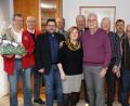 Bild: bkr
Die Gratulanten gaben sich am Mittwoch bei Josef Hecht (vorne rechts, mit Ehefrau Anneliese) die Türklinke in die Hand: (von links) Alois Emerig, Siegfried Jaschke, Thomas Kaufmann, Matthias Melzner, Eberhard Besold, Josef Prechtl, Reiner Raps und Alois Schmid.