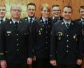 Bild: gf
Die Aktiven der Feuerwehr Poppenricht wählen neue Kommandanten (von links): Jojo Sander, Kreisbrandinspektor Christoph Strobl, Atemschutzgerätewart Johannes Hauer, Jugendleiterin Marion Hoppe, Oliver Sander, Gerätewart Stefan Hartmann, Vertrauensmann Michael Eckl, Kommandant Markus Zagel und Kreisbrandmeister Jürgen Schloß.