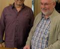 Bild: le
Die verbliebenen beiden Vorstandsmitglieder beim Club „ Unter uns": Hauptkassier Gerhard Schaller (links) und Vorsitzender Siegfried Schuller (rechts). Sie werden den Club kommissarisch bis zum 30. April führen, bevor feucht-fröhlich mit einem Weißwurstessen das Kapitel Gesellschaftsverein geschlossen wird.