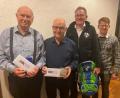 Bild: exb
Siegerehrung nach dem Preisschafkopf: Im Bild von links Wolfgang Erhard, Josef Daubenmerkl, Christian Kastner und Maximilian Kastner.