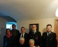 Bild: exb
Alois Fischer feierte seinen 80.Geburtstag. Im Bild (von hinten links) Theresa Meindl und Johann Ziegler (Pfarrgemeinderat), Pfarrer Konrad Amschl, Stefan Schmidkonz und Lukas Gleißner (Feuerwehr Schwarzenbach) sowie der 
Jubilar Alois Fischer und Gattin Irmgard Fischer (von vorne links).