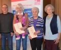 Bild: Kunz
Die KAB Weiden-Ost ehrt langjährige Mitglieder mit (von links) Kassier Günter Meckl, Kreisvorsitzendem Hermann Stadler, Christa Burzer, Maria Reinert und Käthe Plommer.