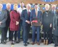 Bild: Kunz
Bei der Amtseinführung des neuen Rektors an der Hans-Sauer-Schule sind dabei (von links) Josef Melch, Hans Hiermaier, Gabriele Laurich, Markus Bäumler, Kurt Seggewiß, Matthias Holl, Christine Söllner, Pfarrer Heribert Engelhardt, Petra Walberer, Renate Reger, Jürgen Kett und Manuel Sennert.
