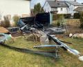 Bild: Gustl Beer
Das Gartenhäuschen in Windischenbach wurde ein Raub der Flammen.