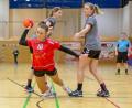 Bild: Günter Uschold (gud)
Carina Hauser (hier im Hinspiel gegen die HSG Pyrbaum/Seligenporten) sorgte mit ihrem Treffer zum 18:17 für den Auswärtserfolg für die Oberviechtacher Handballdamen