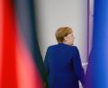 Bild: Christoph Soeder/dpa
Was kommt, wenn Merkel geht?