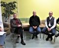 Bild: ubb
Christina Ponader (links) und Rainer Sladky (rechts) moderierten die Podiumsdiskussion mit den Landratskandidaten Roland Grillmeier, Thomas Döhler und Ely Eibisch (von links).