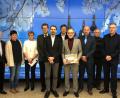 Bild: exb
Beim Treffen dabei waren (von links) Zweiter Bürgermeister Karlheinz Hoyer, Beatrix Rustler, Leiterin Kultur und Tourismus, Marcela Brabačová, Chebs Bürgermeister Miroslav Plevný, místostarosta Oberbürgermeister Antonín Jalovec, starosta Stadtbaumeister Hubert Siller, Bürgermeister Bernd Sommer, Chebs Zweiter Bürgermeister Jiří Černý místostarosta sowie die Geschäftsführer Karl-Hans Hofmann und Václav Sýkora.