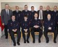 Bild: mfh
Einige Wahlen stehen bei der Feuerwehr Sulzbach-Rosenberg an. Sitzend von links die Vertrauensleute Gerald Ertel, Nico König, Kevin Minks, Markus Pirner; stehend von links Landrat Richard Reisinger, Schriftführer Hans-Jürgen Müllner, Martin Donhauser, Günther Koch, Bürgermeister Michael Göth, Kreisbrandinspektor Christof Strobl, Vorsitzender Thomas Wiesent, Kommandant Armin Buchwald.