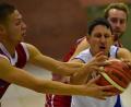 Bild: A. Schwarzmeier
Die Hamm Baskets Weiden hoffen im Heimspiel gegen Schweinfurt auf den Einsatz von Radek Jezek (weißes Trikot).