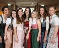 Bild:  Bayerischer Brauerbund
Diese Bewerberinnen stehen im Finale der Wahl zur Bayerischen Bierkönigin 2020/21: Anna-Lina Castigliana, Leonie Höld, Amanda Gary, Katharina Sophia Schwaiger, Katja Staufer, Sarah Jäger, Anna Bader (von links).