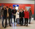 Bild: tbi
Beim Judo-Grand-Slam in Düsseldorf (von links): Hammoud Al Masetif, Thomas Birgmann, Tobias Käßner, Silbermedaillen-Gewinnerin Gabriella Willems, Anna Birgmann, Magdalena Scherer, Marina Wiedenbauer, Laura Sabisch, Simone Hirsch, Julia Röbl und Lehrgangsleiterin Jessika Bertelshofer.