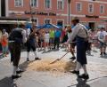 Bild: pop
Viel beachtet und mit ebenso mit viel Applaus bedacht wurde der Auftritt der Drischldrescher beim Marktfest.