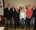 Bild: ibj
Den geehrten langjährigen Wasserwachtlern gratulierten (von links) Ortsvorsitzender Daniel Weidner, HKA-Vorsitzender Georg Götz, Ehrenvorsitzender Erwin Stubenvoll sowie (von rechts) Bürgermeister Bernhard Lindner und Kreisvorsitzender Michael Schmidt.
