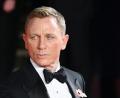 Bild: Andy Rain/dpa
Der neue James-Bond-Film wurde zum dritten Mal verschoben. Er soll im November 2020 starten. Britische Medien berichten von einem Zusammenhang mit dem Coronavirus.