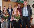 Bild: cs
Große Anerkennung für ihre hervorragenden Einsätze der Auerbacher Christkinder (von links): Mentor Alfred Graf, Nathalie Becher, Stadtverbandsvorsitzender Eugen Eckert, Marina Brütting, der als Nikolaus auftretende Anton Lord und stellvertretender Stadtverbandsvorsitzender Theo Schleicher.