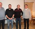 Bild: bsc
Zum letzten Mal war Gottfried Härtl (links) als Bürgermeister bei einer Jahreshauptversammlung des TSV. Zusammen mit Viz-Bürgermeister Oskar Schuster (rechts) lobte er die Vorsitzenden Johannes Härtl und Helmut Radimerski (von links) für das breite Sportangebot.