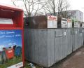 Bild: Gabi Schönberger
An der Wertstoff-Insel am Stadtfriedhof ist die Verwaltung bereits tätig geworden und hat den matschigen Untergrund aufgefüllt.