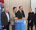 Bild: fjo
CSU-Spitzenkandidatin Nicole Hoch (Zweite von rechts) informiert mit den Markräten Josef Kleber (rechts) und Ewald Zetzl, sowie Landtagsabgeordneten Dr. Stephan Oetzinger und Landrat Andreas Meier (von rechts) in der CSU-Wahlversammlung.