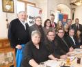 Bild: Gabi Schönberger
Der DGB Region Oberpfalz mit Regionsgeschäftsführer Christian Dietl (sitzend, Mitte) und seine Einzelgewerkschaften lud zum Jahrespressegespräch.