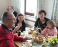 Bild: exb
Beim Jugendfrühschoppen der Freien Wähler Gruppe, konnten entspannte Gespräche mit dem Bürgermeisterkandidaten Ludwig Gürtler (links) geführt werden.