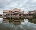 Bild: Armin Weigel/dpa
Das Gelände der Universität in Regensburg,